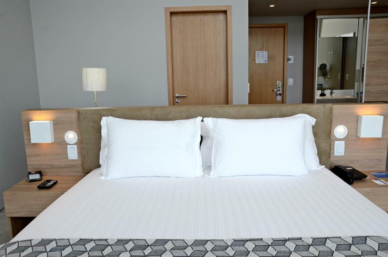 Bugan Paiva By Blue Tree Hotel จาบัวเทา โดส กัวราราเปส ภายนอก รูปภาพ