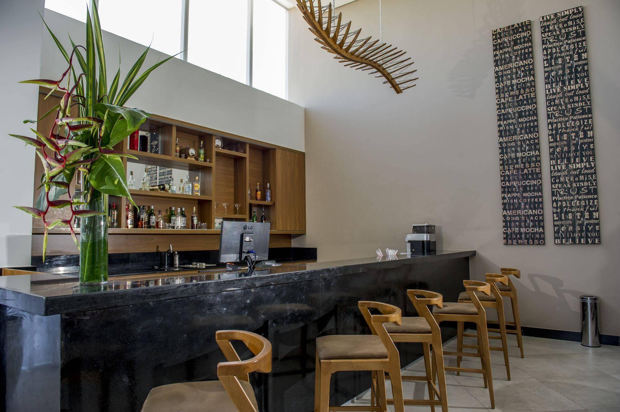Bugan Paiva By Blue Tree Hotel จาบัวเทา โดส กัวราราเปส ภายนอก รูปภาพ