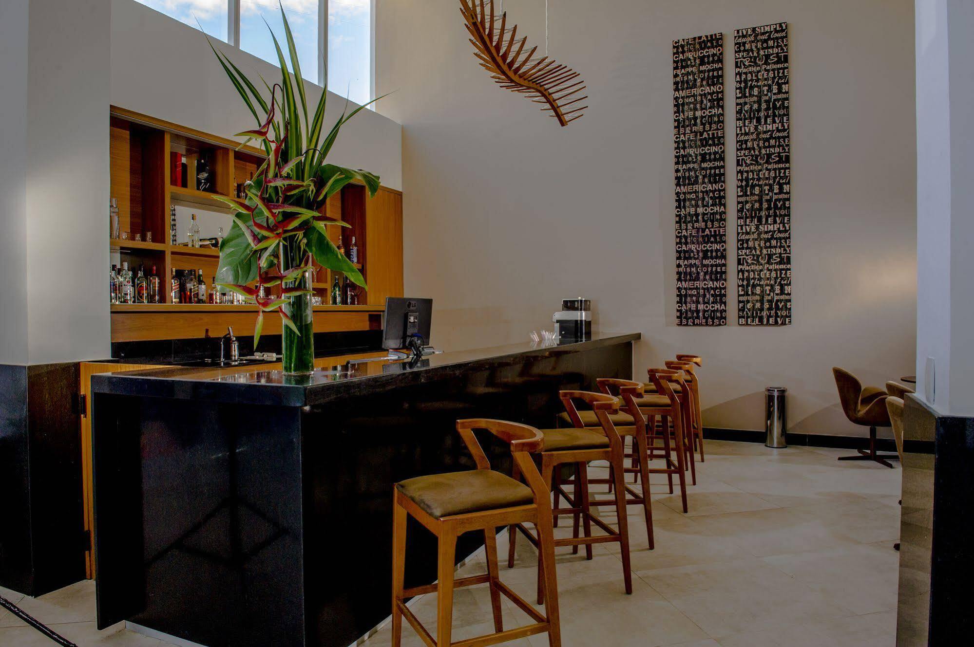 Bugan Paiva By Blue Tree Hotel จาบัวเทา โดส กัวราราเปส ภายนอก รูปภาพ